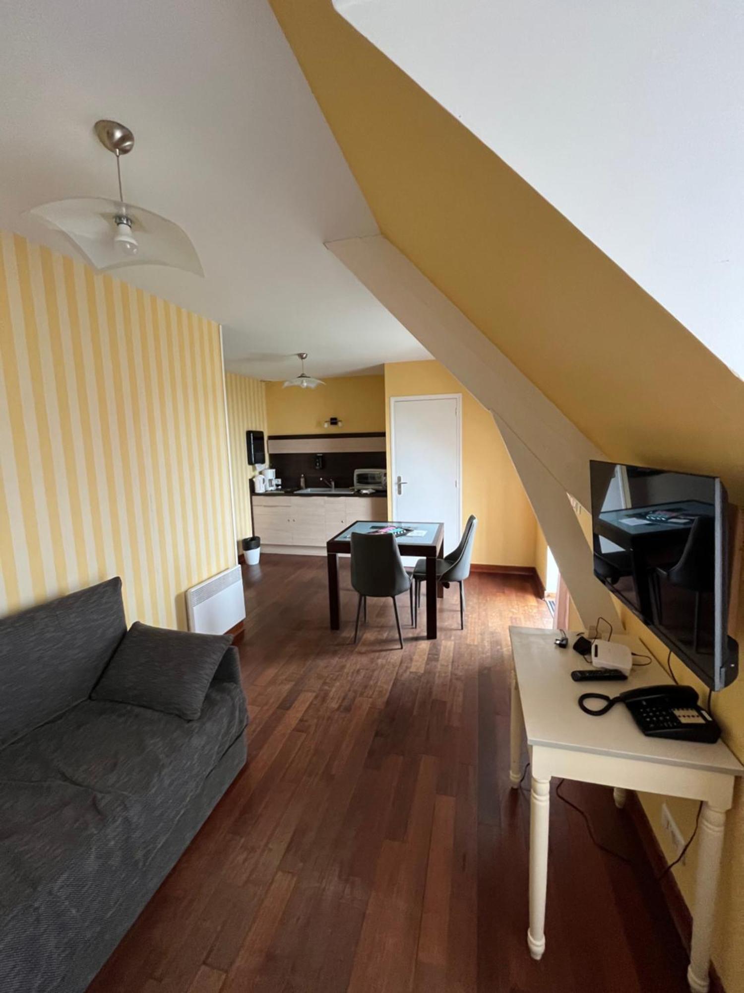 Breiz Armor Otel Pouldreuzic Oda fotoğraf